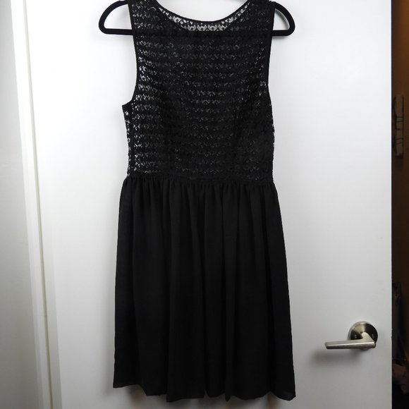 American Apparel Black Chiffon and Lace Dress in XL - Picture 3 of 4